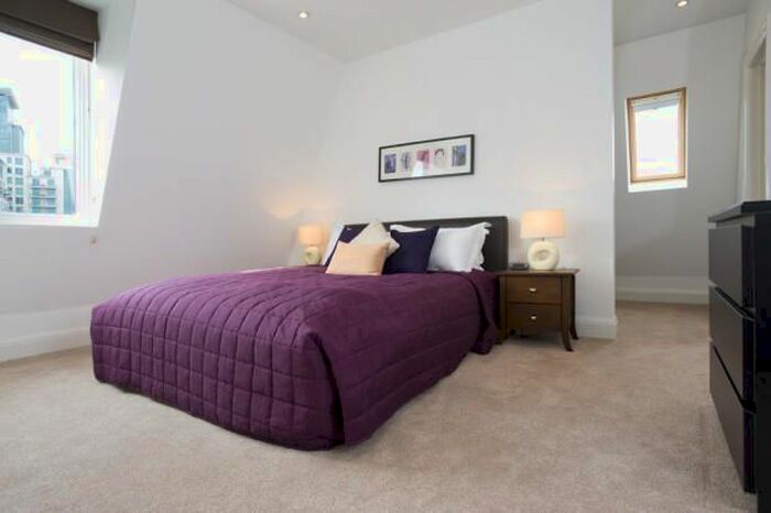 3 Bedroom Terraced House To Rent In Dorset Road, London, Oval, SW8