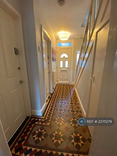 5 Bedroom End Of Terrace House To Rent In Kingsland Avenue, Coventry, CV5