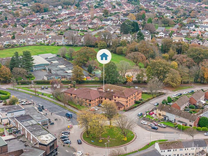 1 Bedroom Flat For Sale In Parklands Court, Sketty, Swansea, SA2
