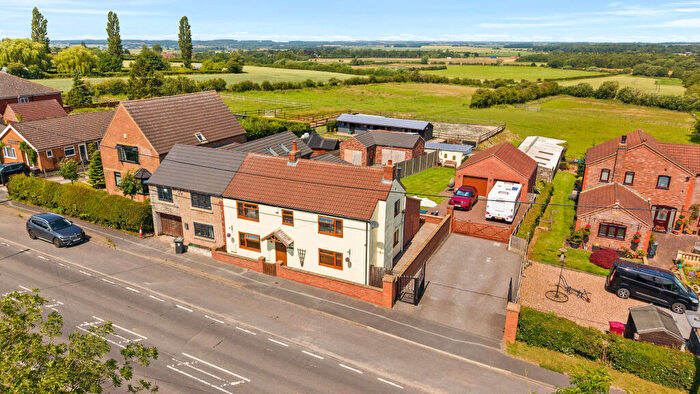 3 Bedroom Semi-Detached House For Sale In The Lilacs, Melton Road, Wrawby, DN20