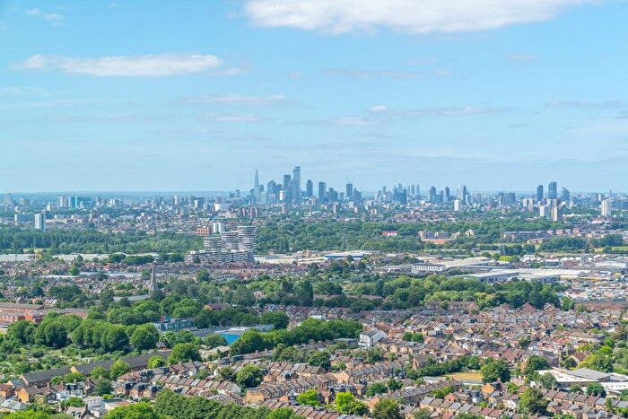 2 Bedroom Flat To Rent In The Eades, Selborne Road London, E17