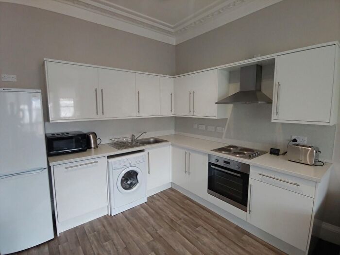 4 Bedroom Flat To Rent In () Spottiswoode Street, Edinburgh, EH9