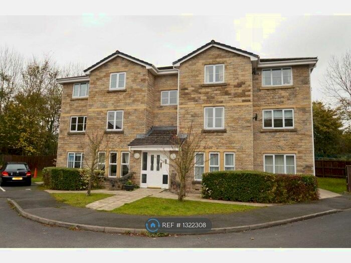 2 Bedroom Flat To Rent In Brook Fold, Chapel-En-Le-Frith, High Peak, SK23