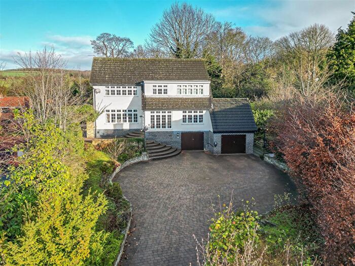 3 Bedroom Property For Sale In Welton Old Road, Welton, HU15