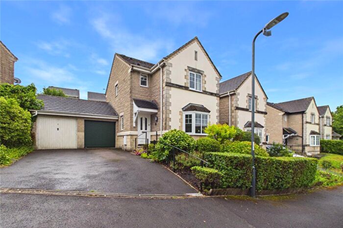 3 Bedroom Detached House For Sale In Maple Rise, Radstock, Somerset, BA3