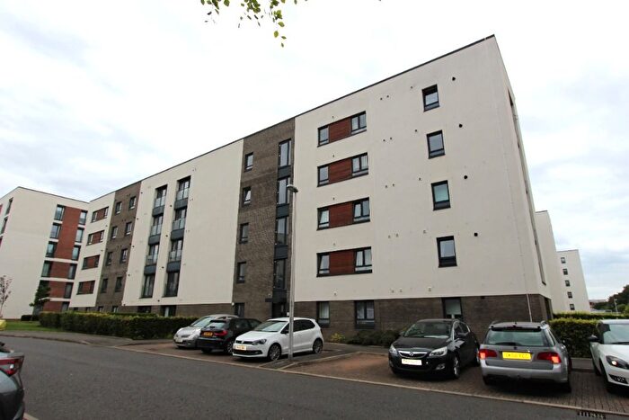 2 Bedroom Flat To Rent In Arneil Drive, Crewe Toll, Edinburgh, EH5