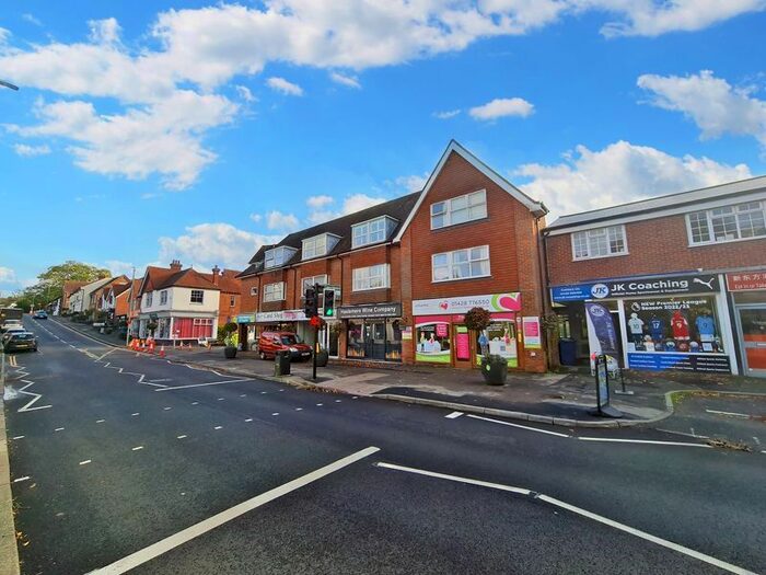 2 Bedroom Flat To Rent In St. Christophers Road, Haslemere, GU27