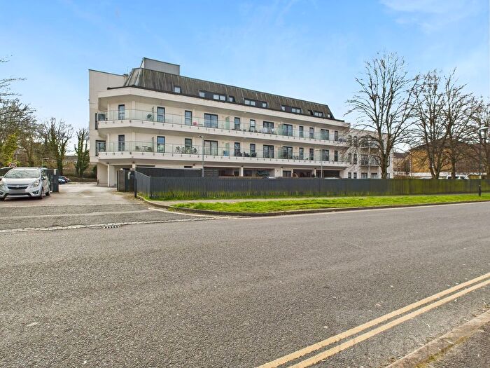 1 Bedroom Flat For Sale In Russell Way, Octagon House Russell Way, RH10