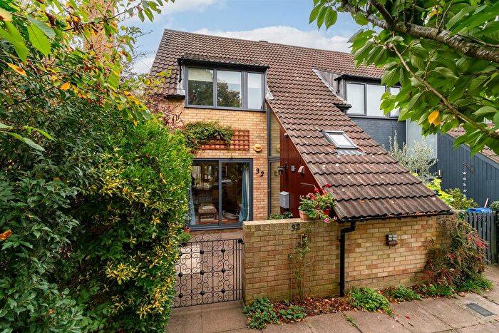 3 Bedroom End Terrace House For Sale In Lower Green, Tewin, AL6