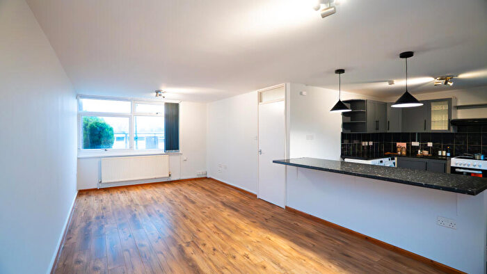 3 Bedroom Terraced House To Rent In Fir Tree Vale #, LS17