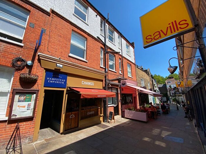 1 Bedroom Flat For Sale In Village Mount, Perrins Court, London, NW3