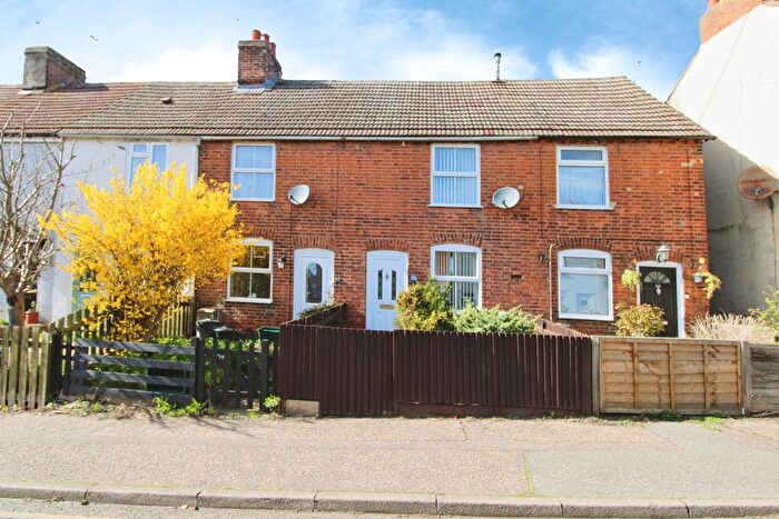1 Bedroom Terraced House For Sale In Harwich Road, Colchester, CO4