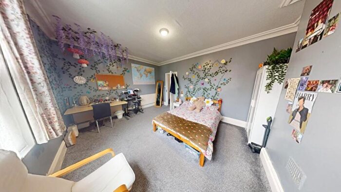 4 Bedroom House To Rent In Beech Avenue, Nottingham, NG7