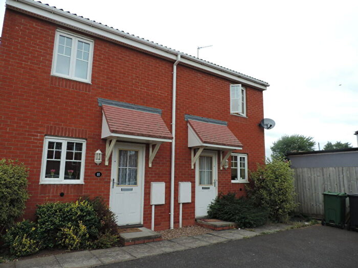2 Bedroom Semi-Detached House To Rent In Stableford Close, Shepshed, LE12