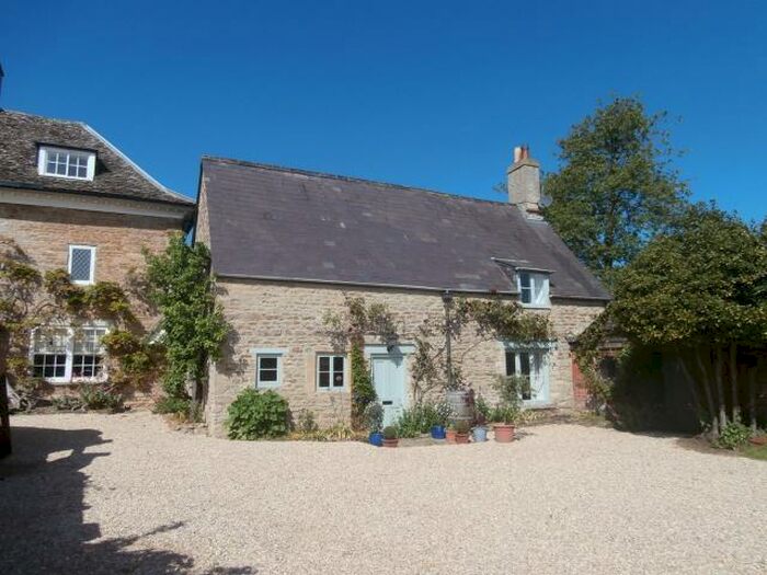 2 Bedroom Cottage To Rent In Stanford In The Vale, Oxfordshire, SN7
