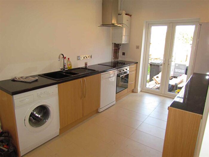 4 Bedroom Terraced House To Rent In Sturry Road, Canterbury, CT1