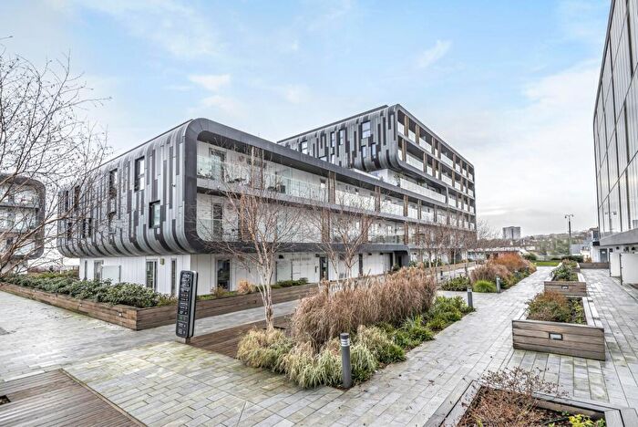 1 Bedroom Apartment For Sale In Love Lane, Woolwich, SE18