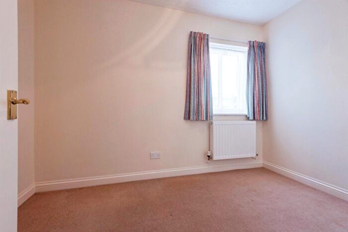 3 Bedroom Detached Bungalow For Sale In Corvus Close, Royston, SG8
