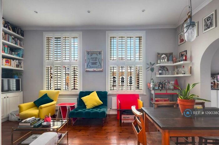 2 Bedroom Flat To Rent In London, London, E9