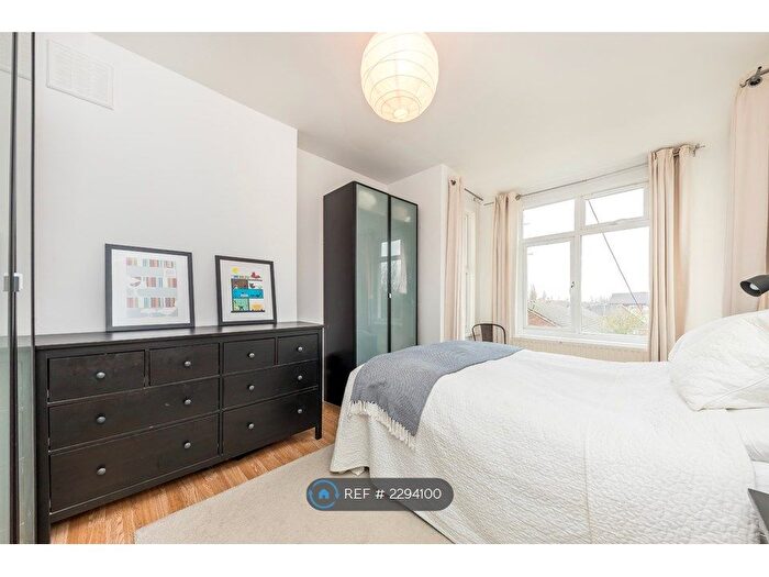 2 Bedroom Maisonette To Rent In Baring Road, Grove Property, SE12