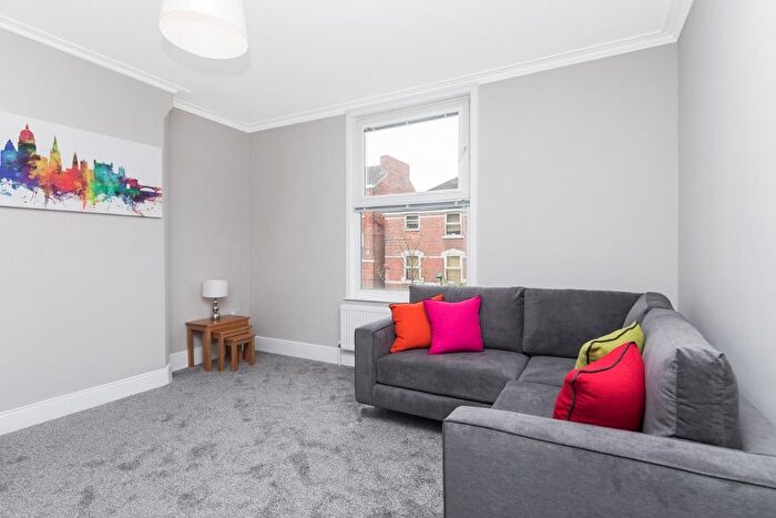 1 Bedroom Flat To Rent In Arundel Street, Lenton, Nottingham, NG7