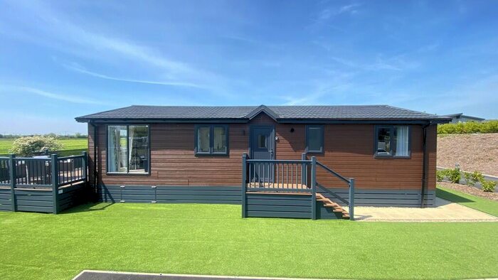 2 Bedroom Mobile Home For Sale In Rookery Manor Lodges, Edingworth, BS24