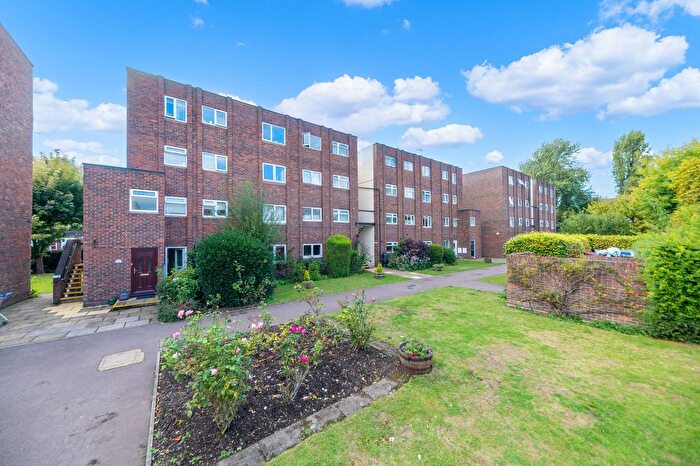 2 Bedroom Flat To Rent In Broadmeads, Ware, SG12