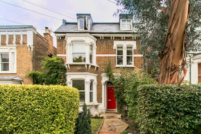 2 Bedroom Flat To Rent In Spenser Road, London, SE24