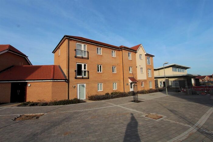 2 Bedroom Flat To Rent In Myrtle Road, Minster On Sea, Sheerness, ME12