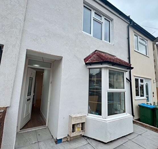 3 Bedroom Property To Rent In Eastern Street, Aylesbury, HP20