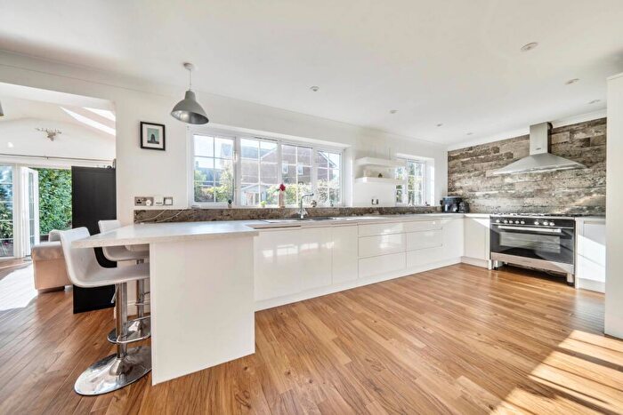 5 Bedroom Detached House For Sale In Green Close, Hawkinge, CT18
