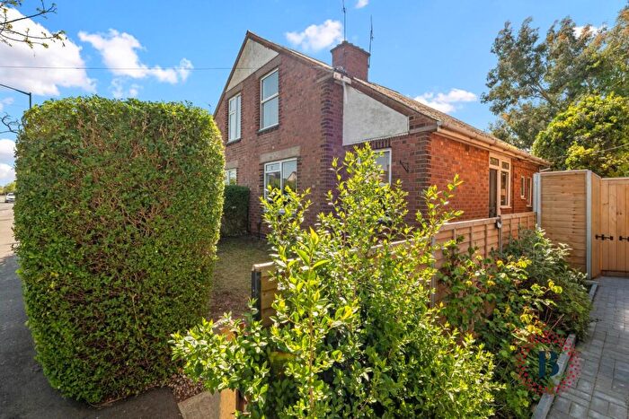 2 Bedroom Semi-Detached House For Sale In Prospect Road, Leamington Spa, CV31
