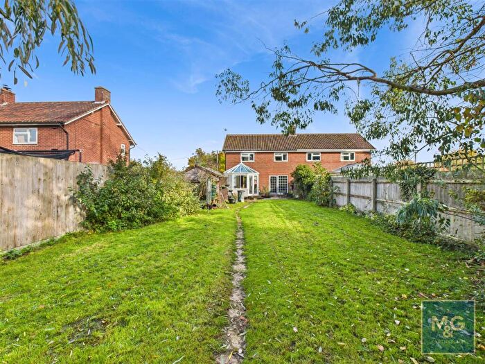 3 Bedroom Semi-Detached House For Sale In The Street, Hepworth, Diss, IP22