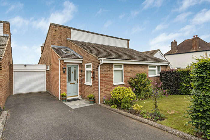 3 Bedroom Detached Bungalow For Sale In Rutten Lane, Yarnton, OX5