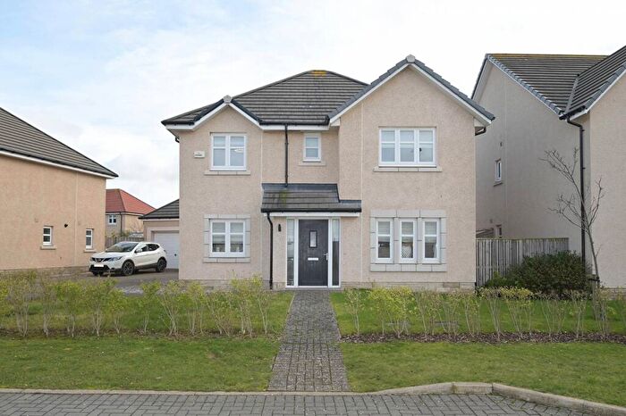 4 Bedroom Detached House For Sale In Bayview Circus, Belhaven, Dunbar, EH42