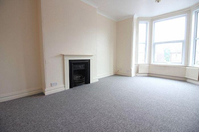 4 Bedroom Maisonette To Rent In Fletton Avenue, Peterborough, PE2