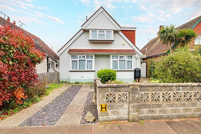 2 Bedroom Chalet For Sale In St. Wilfreds Road, Worthing, BN14