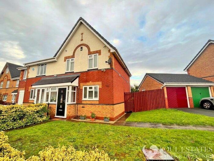 3 Bedroom Semi-Detached House To Rent In Daisy Meadow, Tipton, DY4