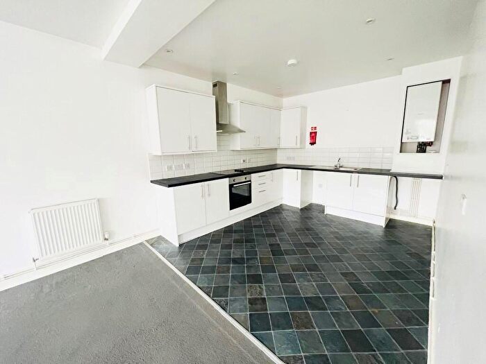 1 Bedroom Flat To Rent In High Street, Merthyr Tydfil, CF47
