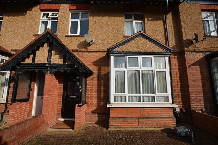 3 Bedroom Terraced House To Rent In Willoughby Road, Slough, SL3