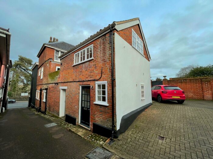 1 Bedroom Cottage To Rent In Bracondale, Norwich, NR1