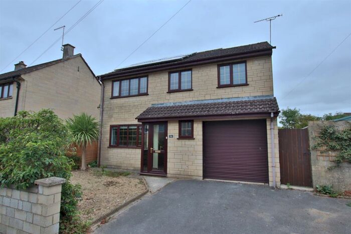 4 Bedroom House To Rent In Kings Avenue, Corsham, SN13
