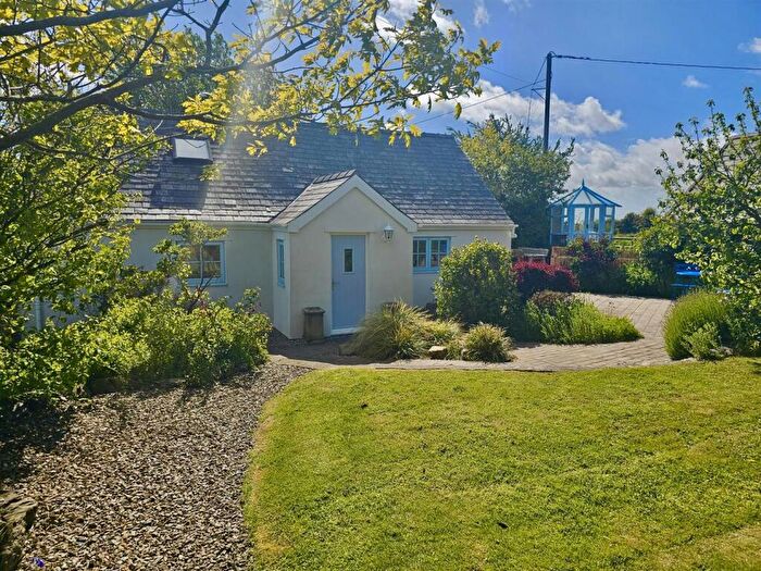 2 Bedroom Detached House For Sale In Rhydtrwodd, Edern, LL53