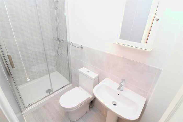 2 Bedroom End Of Terrace House To Rent In Baynes Street, Hoddlesden, Darwen, BB3
