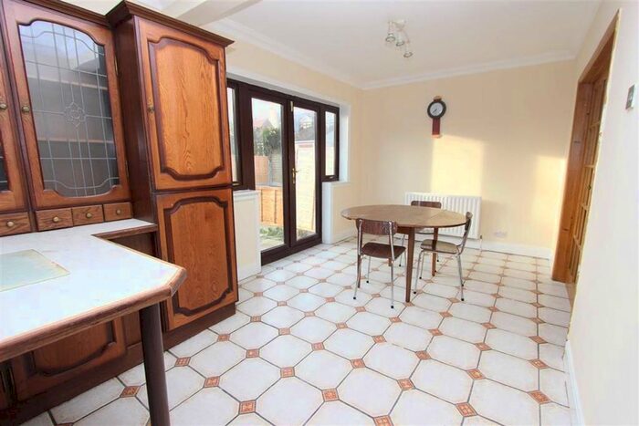 4 Bedroom Property To Rent In Tresco Gardens, Ilford, Essex IG3