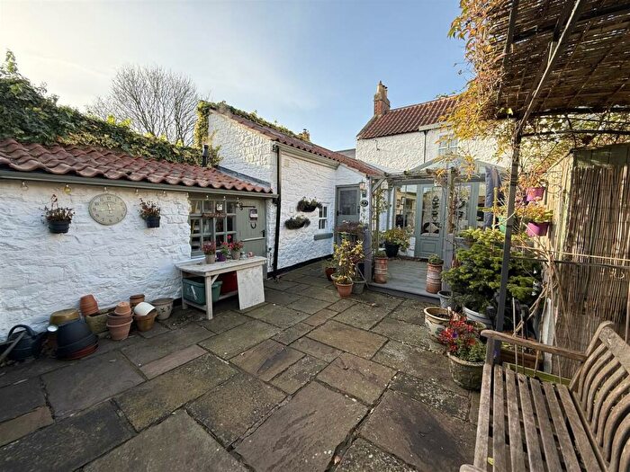 1 Bedroom Cottage For Sale In Millbank, Heighington Village, Newton Aycliffe, DL5
