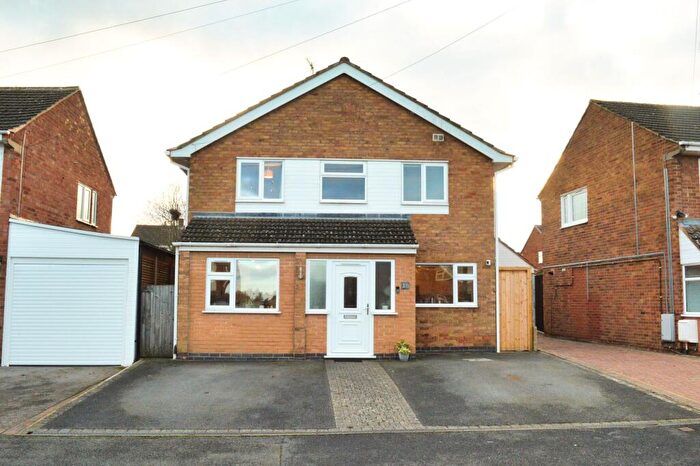 3 Bedroom Detached House For Sale In St. Ives Road, Wigston, Leicester, LE18