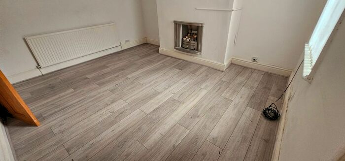 3 Bedroom Terraced House To Rent In Norfolk Street, Salford, M6