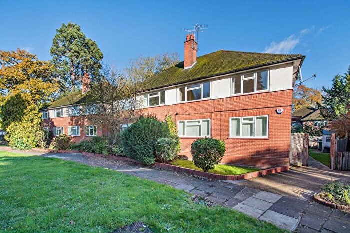 2 Bedroom Maisonette To Rent In Lloyd Court, HA5