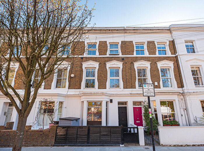 3 Bedroom Apartment For Sale In Home Road, London, SW11